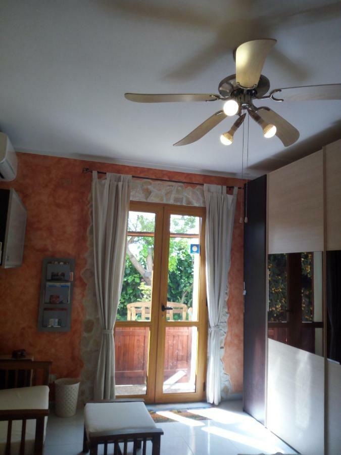B&B Villa Sul Golfo Quartu SantʼElena Exteriör bild